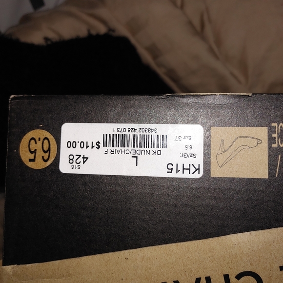 Shoes. - Picture 3 of 3